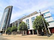 2 bedroom apartment for rent in Queen Street,...