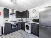 2 bedroom apartment for rent in Queens Road, Leeds, West...