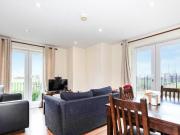 2 Bedroom Apartment For Rent In Reading, Berkshire