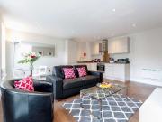 2 bedroom apartment for rent in Reigate Hill