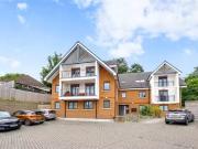 2 bedroom apartment for rent in Riddlesdown Road,...