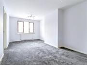2 bedroom apartment for rent in Roseville Close,...