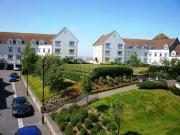 2 bedroom apartment for rent in Royal Sands, Weston...