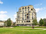 2 bedroom apartment for rent in Royal View Victoria...