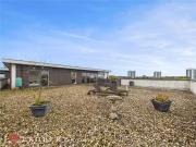 2 bedroom apartment for rent in Ryland Street,...