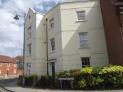 2 bedroom apartment for rent in Station Road West,...