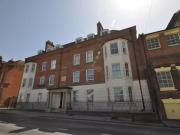 2 bedroom apartment for rent in Station Road West...