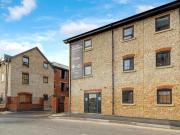 2 Bedroom Apartment For Rent In Swindon, Wiltshire