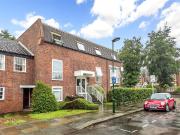 2 bedroom apartment for rent in Teddington Park Road,...