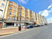 2 bedroom apartment for rent in Terminus Road,...
