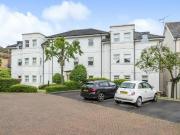 2 bedroom apartment for rent in Upper Park Road,...