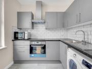 2 bedroom apartment for rent in Vicarage Farm Road,...