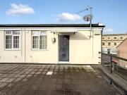 2 bedroom apartment for rent in Warminster Road,...