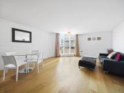 2 bedroom apartment for rent in Water Gardens Square,...