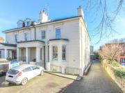 2 Bedroom Apartment For Rent In Watford, Hertfordshire