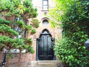 2 bedroom apartment for rent in West Albert Road,...