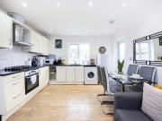 2 bedroom apartment for rent in West Thornton, London