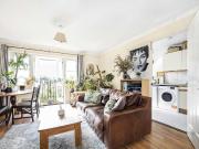2 bedroom apartment for rent in Whiston Road, Hoxton, E2