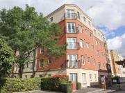 2 bedroom apartment for rent in William Street,...