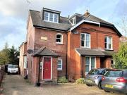 2 bedroom apartment for rent in Winchester Road...