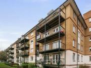 2 bedroom apartment for rent in Worcester Close London SE20