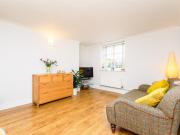 2 bedroom ground flat for sale
