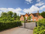 2 Bedroom Apartment For Sale In Aldershot, Hampshire