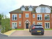 2 Bedroom Apartment For Sale In Annett Close, Shepperton