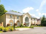2 Bedroom Apartment For Sale In Ascot, Berkshire