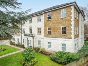 2 Bedroom Apartment For Sale In Bracknell, Berkshire