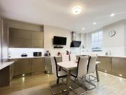 2 Bedroom Apartment For Sale In Bristol