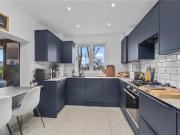 2 bedroom apartment for sale in Bucklands Road,...