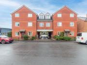 2 bedroom apartment for sale in Checketts Lane,...
