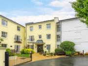 2 Bedroom Apartment For Sale In Cheltenham, Gloucestershire
