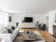 2 Bedroom Apartment For Sale In Cheltenham, Gloucestershire