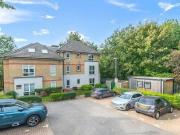 2 Bedroom Apartment For Sale In Coulsdon, Surrey