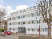2 Bedroom Apartment For Sale In Dulwich, London