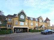 2 Bedroom Apartment For Sale In East Finchley