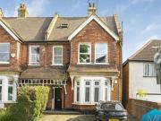 2 Bedroom Apartment For Sale In East Finchley