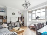 2 Bedroom Apartment For Sale In Finchley, London