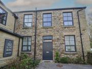 2 Bedroom Apartment For Sale In Glossop, Derbyshire