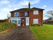 2 Bedroom Apartment For Sale In Goring by sea, Worthing