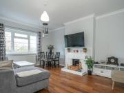 2 Bedroom Apartment For Sale In Great North Road, East...