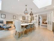 2 bedroom apartment for sale in Gunterstone Road,...