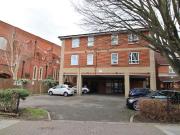 2 bedroom apartment for sale in Haslemere Road,...