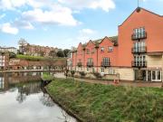 2 bedroom apartment for sale in Haven Bank, Exeter, EX2