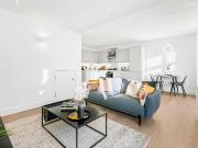 2 bedroom apartment for sale in High Street, Slough, SL1