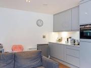 2 bedroom apartment for sale in Jessica House Wandsworth...