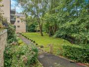 2 bedroom apartment for sale in Lambrook Court,...