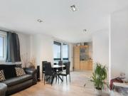 2 Bedroom Apartment For Sale In Limeharbour, London